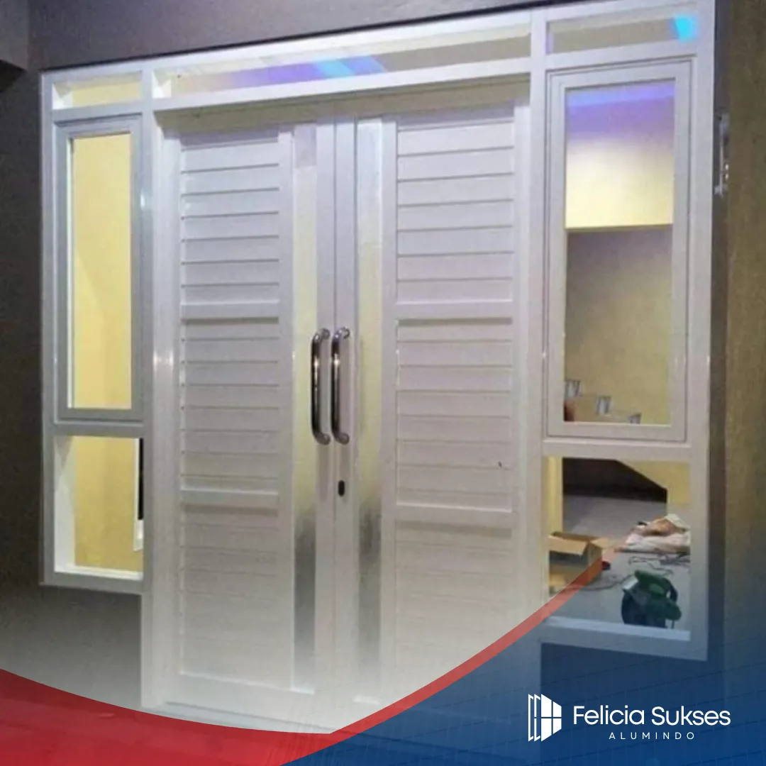 Pintu Panel Aluminium